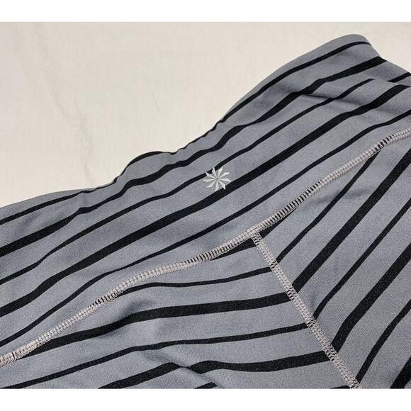 Athleta Stripe Chaturanga Crop Capri Leggings Black W/ Gray Striped Size Small‎ - Picture 1 of 8